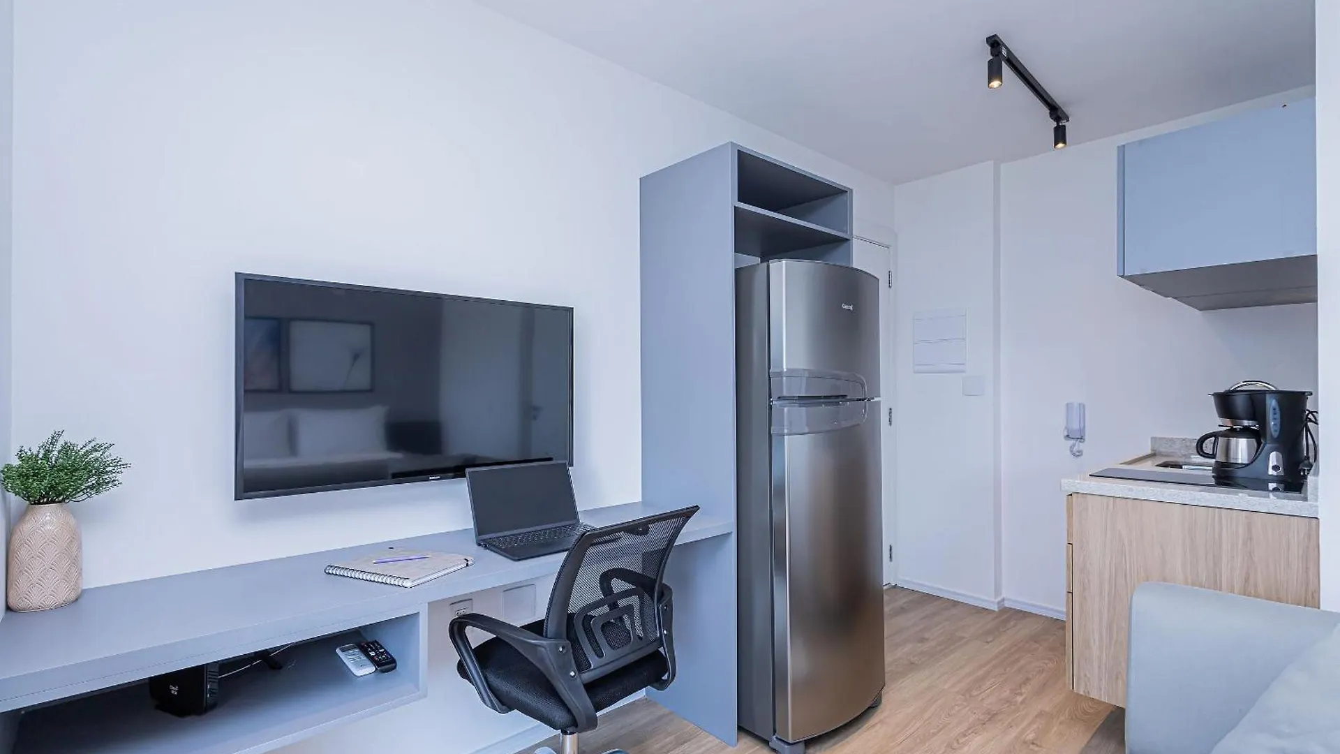 Studio Itaim Bibi - Elegante São Paulo 0*,  Brasil